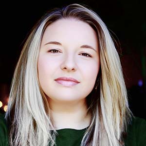 Angela Lavalla