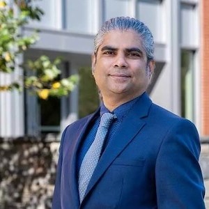 Mandar Dewoolkar