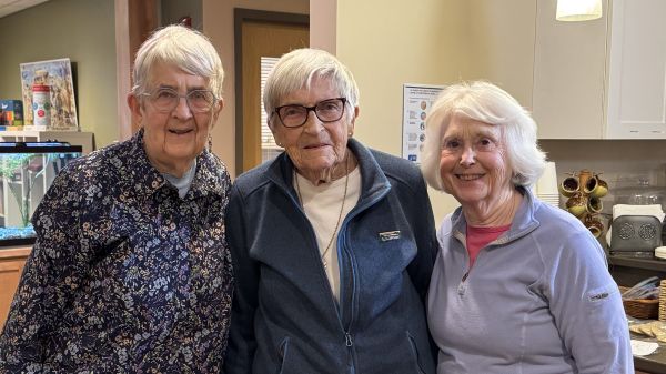 Three UVM Home Health & Hospice volunteers among the longest serving in the country