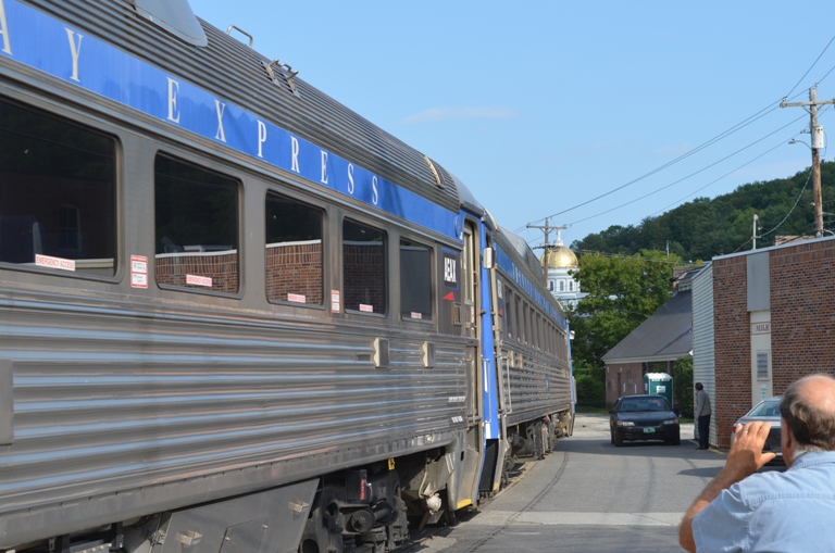 AllEarth commuter, self-propelled Budd cars