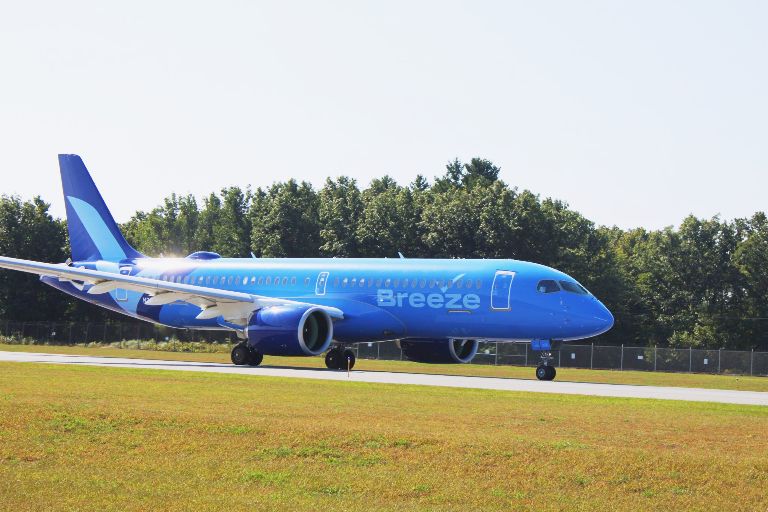 Breeze Airways and Leahy BTV announce service to BWI and thru service to Vero Beach
