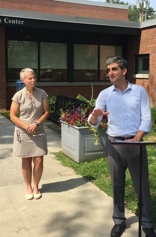 Cindi Wight and Mayor Weinberger