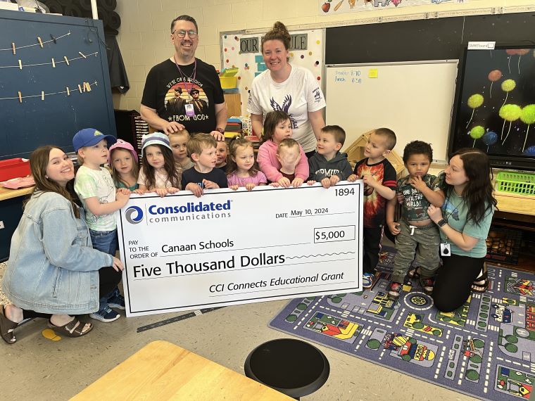 Canaan Schools and Consolidated Communications&nbsp;celebrate&nbsp;a $5,000 grant