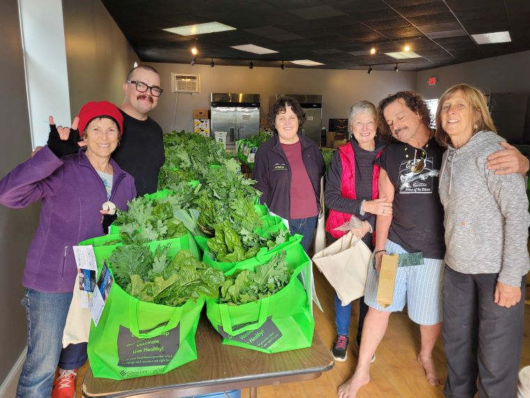 The Vermont Farmers Food Center (VFFC), Rutland Regional Medical Center (RRMC), and Community Health Clinics of the Rutland Region (Community Health) are celebrating the Farmacy Project’s (Farmacy) tenth year this month. 