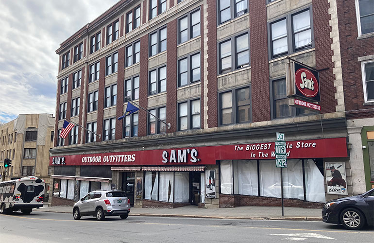 Photo: Sam's in Brattleboro all closed up. Photo: Olga Peters