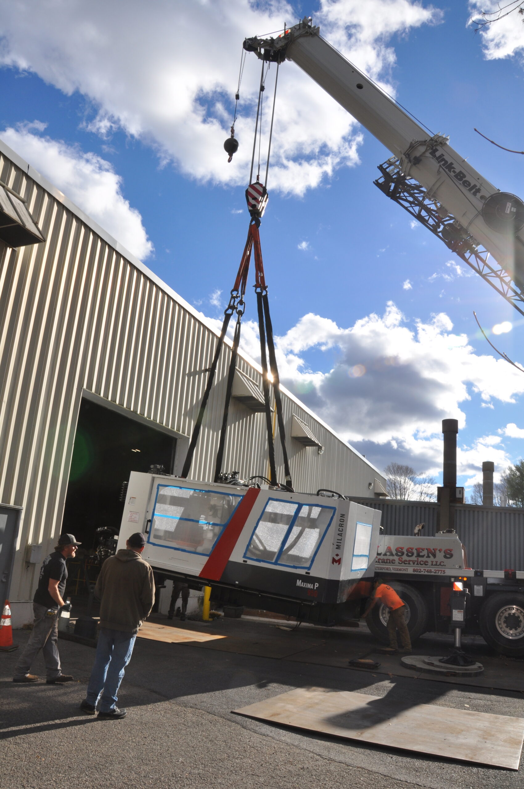 Mack Molding makes largest press investment in over 25 years