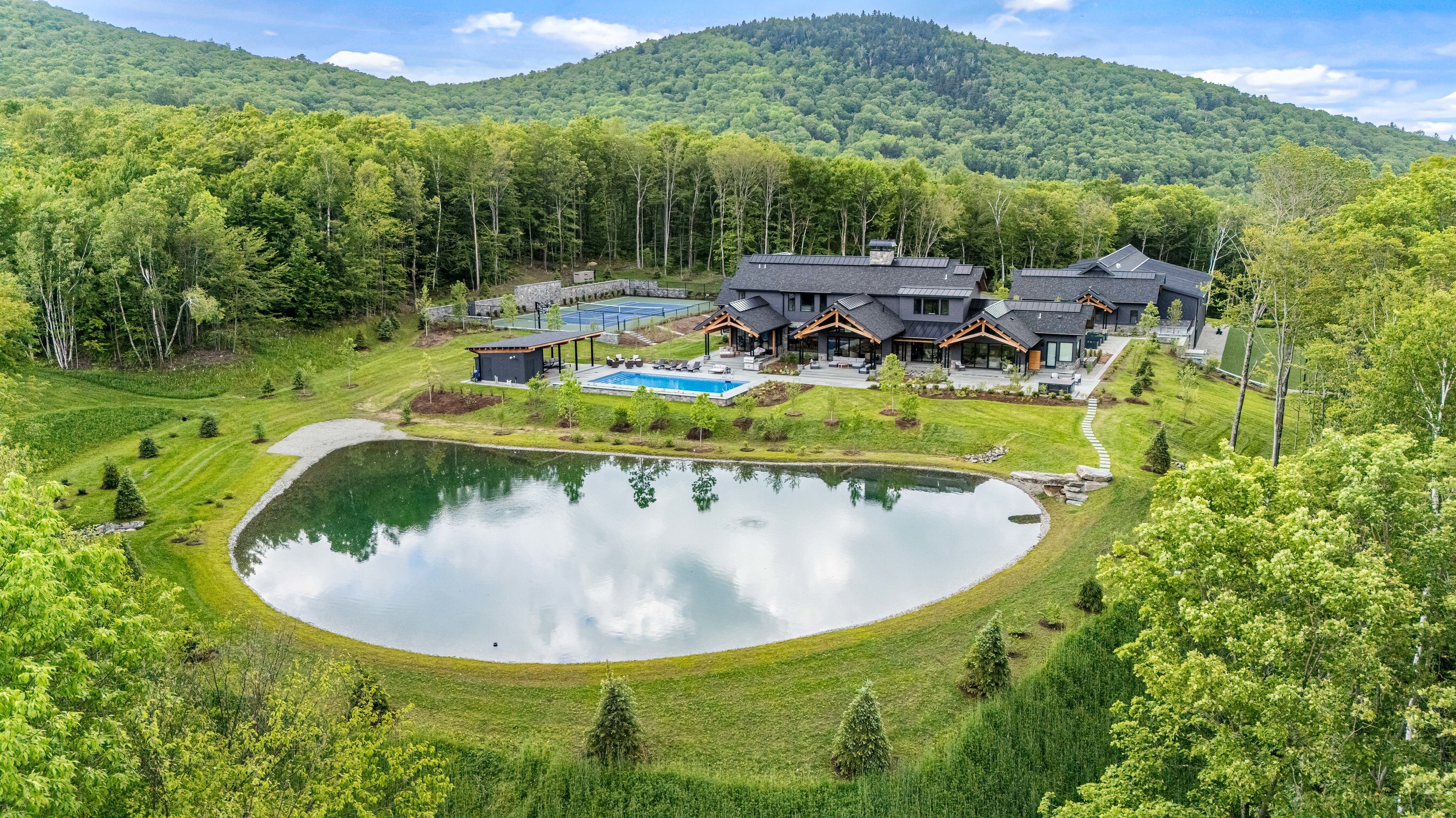Vermont Mountain Estate selling to highest bidder at no reserve auction July 22