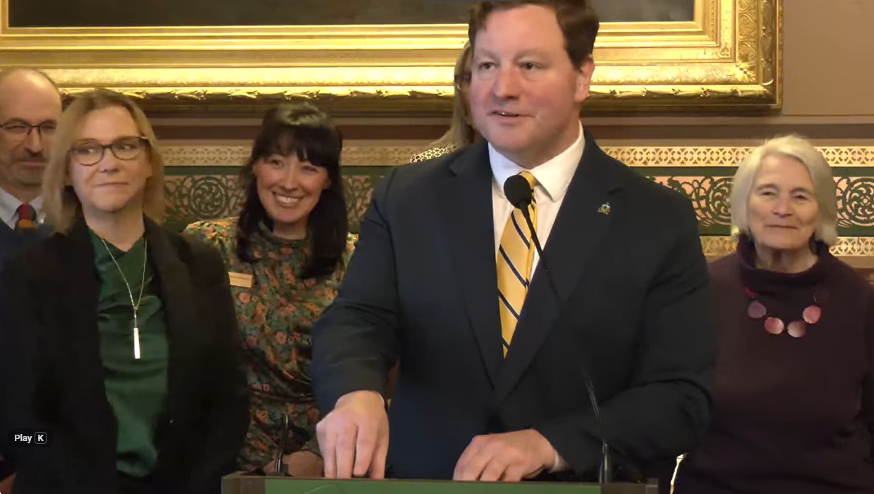 Pieciak, legislative leaders have plan to make prescription drugs more affordable