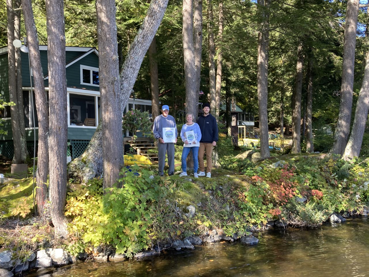 In September 2022, DEC seasonal lake wise technician, Matt Stromecki, presented Peter and Pam Timony with the first Lake Wise Award at Halls Lake.
